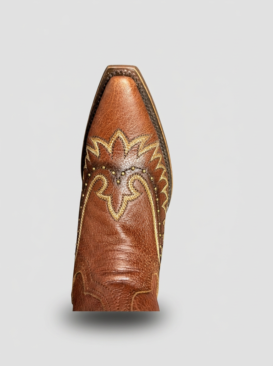 Bufalino Western Boot — Cognac — toe close-up